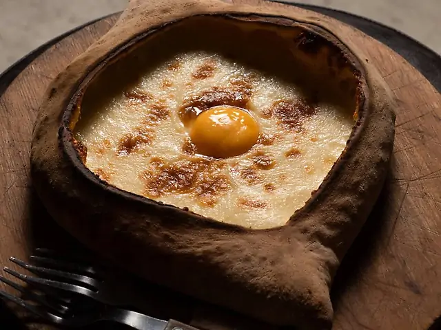 Хачапурі по-Аджарськи