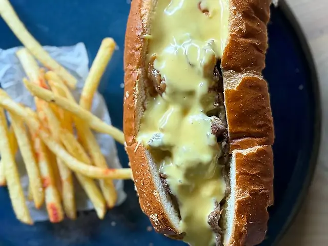 Хот-дог Cheese Bull