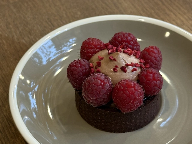 Птіфур шоколад-малина