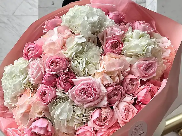 Рожева розкіш