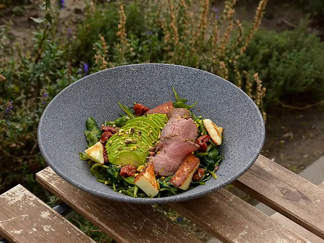 САЛАТ З РОСТБІФОМ